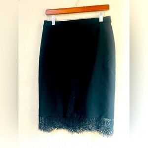 Guess brand skirt size medium black color
